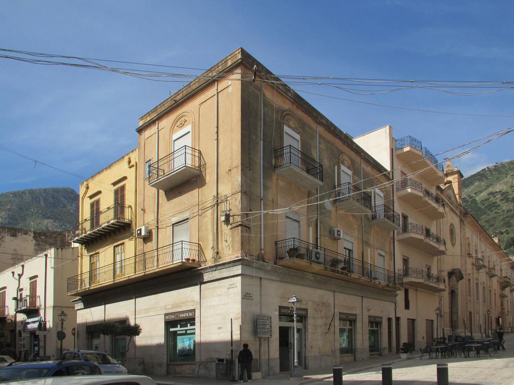 Appartamento Nettuno 카스텔라마레델골포 외부 사진
